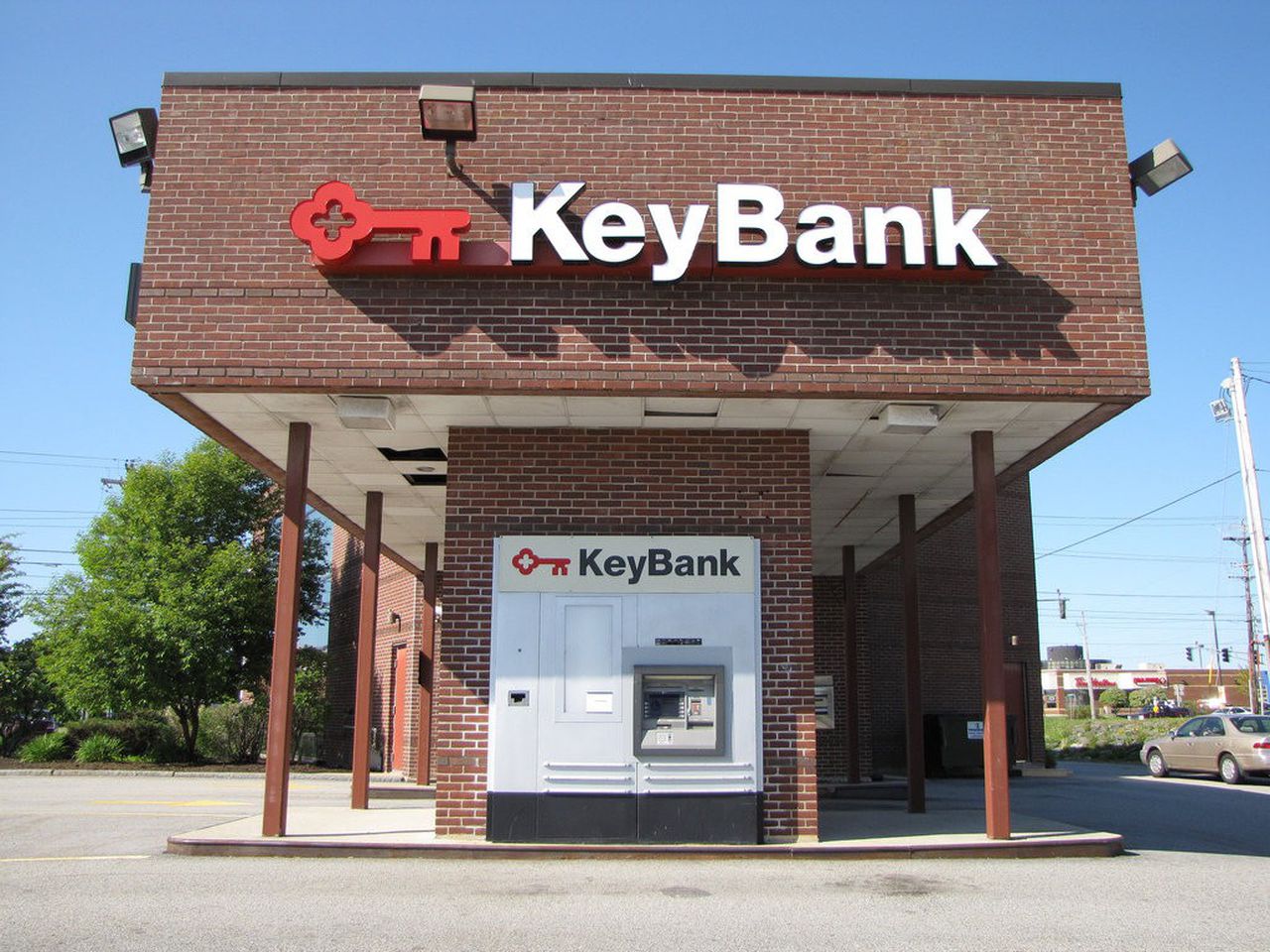 What ATMs are free with KeyBank, and more